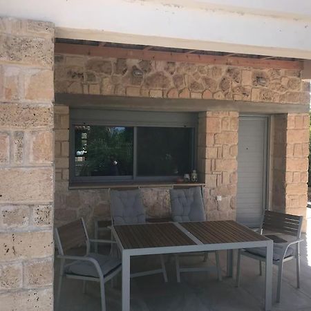 Πέτρινη Κατοικία Στην Αίγινα - Stone House In Aigina Khloi Eksteriør billede